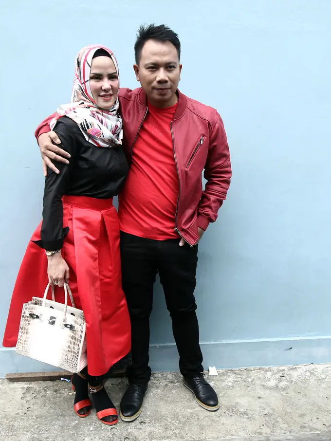 [Bintang] Vicky Prasetyo dan Angel Lelga