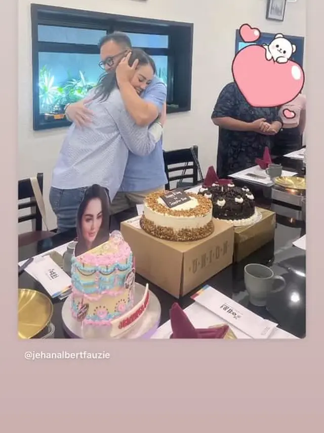 Dipuji Makin Muda, Ini 7 Potret Perayaan Ulang Tahun Jennifer Dunn