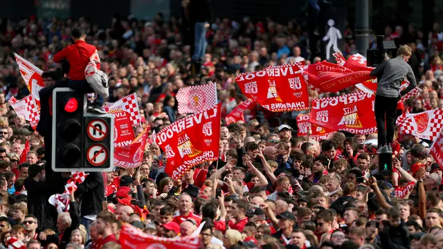 Suporter Liverpool Rayakan Kemenangan Liga Champions