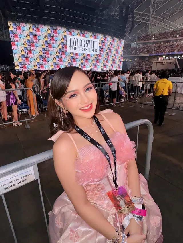 Potret Penampilan 7 Artis Nonton Konser Taylor Swift, Totalitas Pakai Outfit Sesuai Era