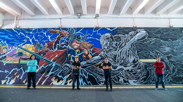 Mural Thor karya Nano Warsono yang berkolaborasi dengan Disney Indonesia. (Foto: Disney Indonesia)