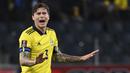 Victor Lindelof. Bek tengah Swedia berusia 28 tahun yang kini memasuki musim ke-6 bersama Manchester United sejak didatangkan dari Benfica pada awal musim 2017/2018 ini tercatat telah mengoleksi 54 caps bersama Timnas Swedia sejak melakukan debut pada 24 Maret 2016. Total 3 gol dan 2 assist telah dicetaknya bersama Timnas Swedia yang sayangnya gagal lolos ke putaran final Piala Dunia 2022 Qatar. (AFP/Jonathan Nackstrand)