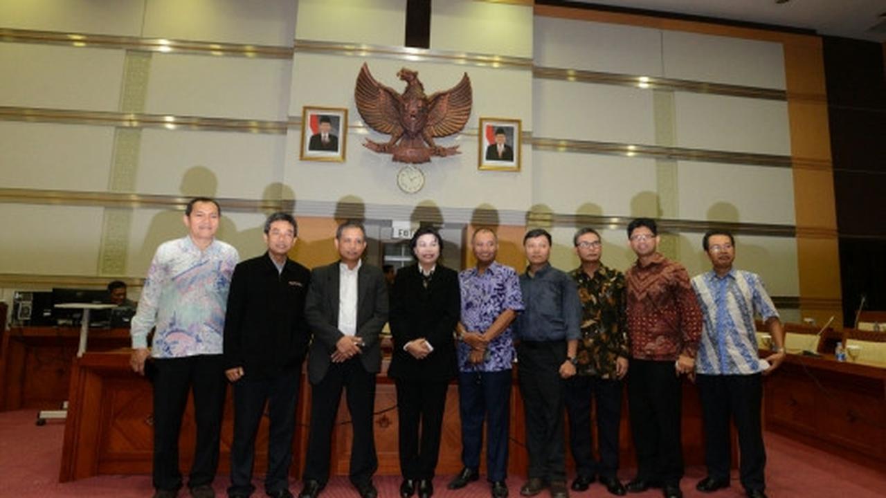 Keseriusan Capim KPK jalani uji makalah di DPR