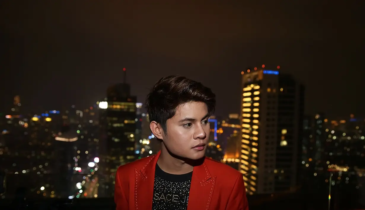 Pesta ulang tahun yang konsepnya sudah dirancang dengan matang oleh Aleta dan ibunya ini juga dihadiri oleh salah satu rekan Aleta, yakni Esal Revano.  (Bambang E.Ros/Bintang.com)