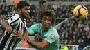 Bek berusia 25 tahun ini diboyong dari Bournemouth untuk memperkuat lini pertahanan Manchester City di kompetisi Premier League. (AFP/Lindsey Parnaby)