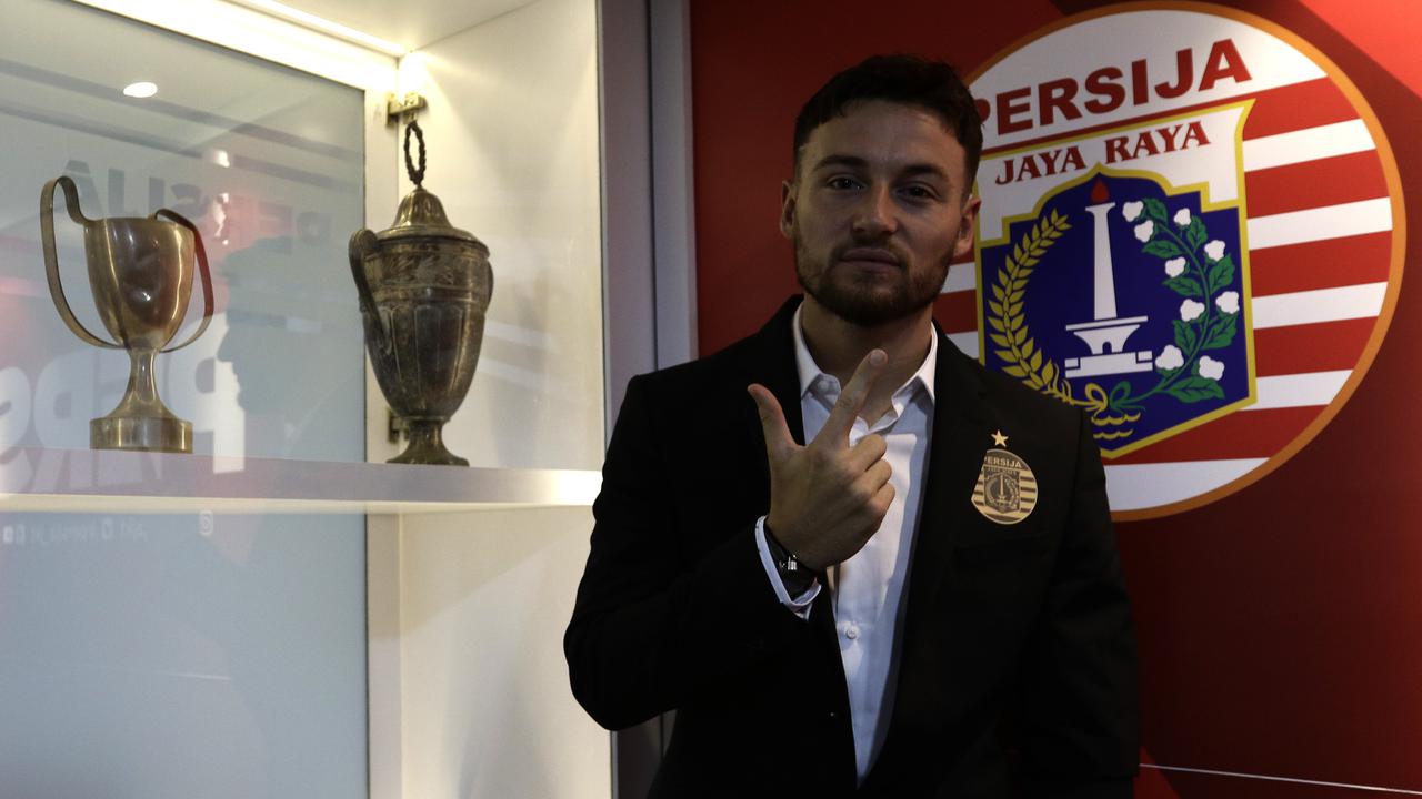 Persija Resmi Kenalkan Marc Klok