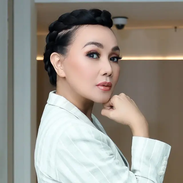 Dewi Gita Awet Muda