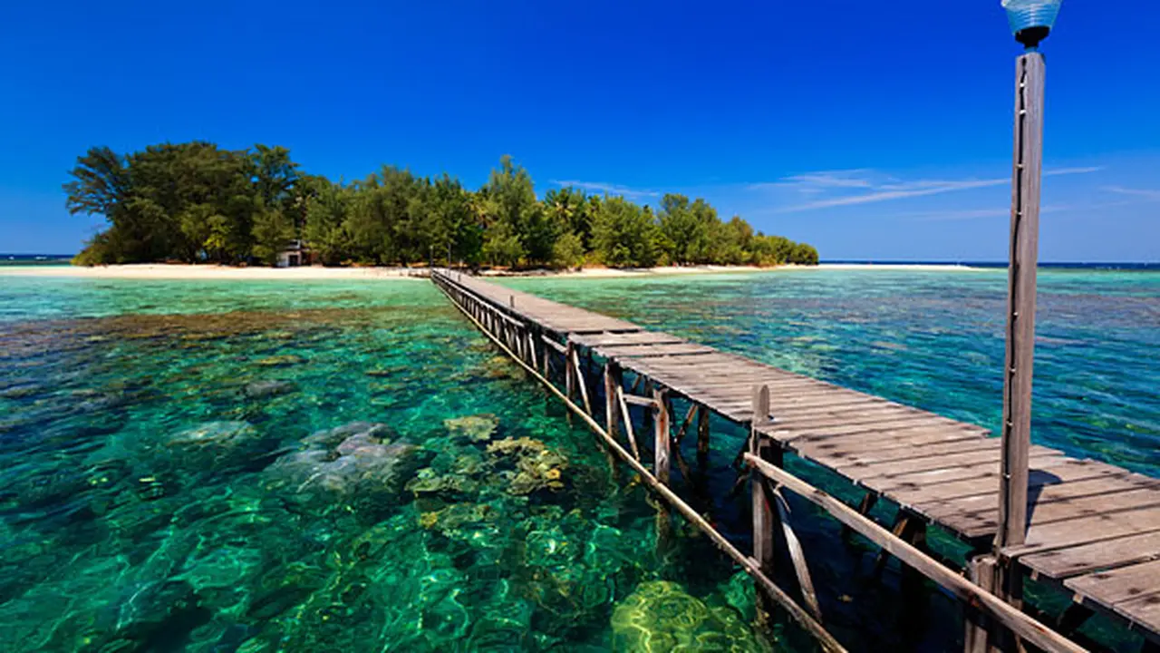 [Bintang] 6 Taman Nasional di Indonesia yang Rugi Kalau Nggak Disambangi
