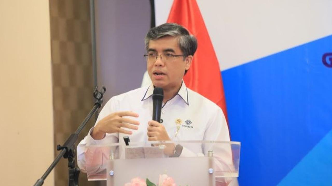 Menaker Yassierli: Peran Buruh Sangat Krusial untuk Pembangunan Indonesia