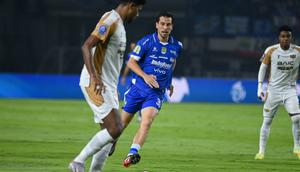 Thom Haye, gelandang Persib Bandung saat laga melawan Dewa United di BRI Super League 2025/2026. (Dok. ileague.id)