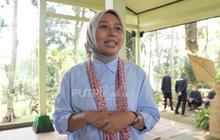 Wabup Garut Senyum Manis saat Sambangi Candi Cangkuang ada Buku Ilmu Pelet dari Kulit Kayu 'Kita Hafalkan Dulu ya