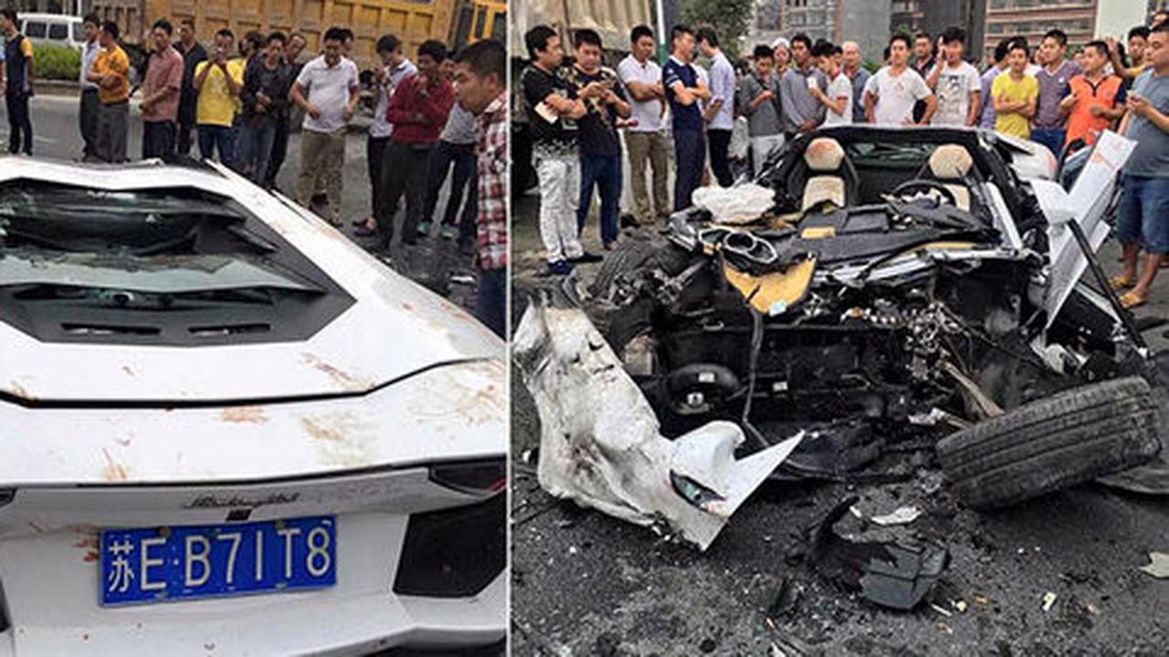Lamborghini Aventador hancur usai kecelakaan maut vs truk pasir