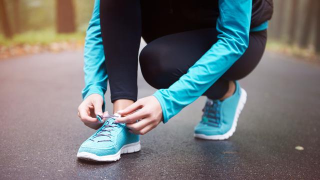 Ilustrasi sepatu lari