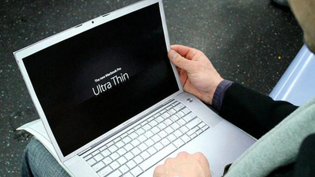 Bintangbola - Melihat Laptop yang Sangat Powerfull
