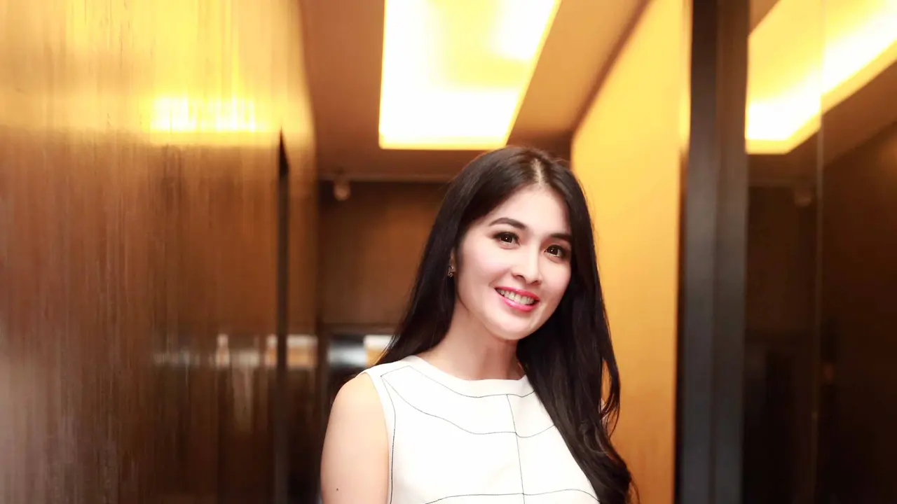 Sandra Dewi