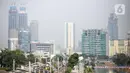 Pemandangan gedung bertingkat di Jakarta, Selasa (28/7/2020). Provinsi DKI Jakarta dan Jawa Barat menjadi dua daerah pertama penerima dana program Pinjaman Pemulihan Ekonomi Nasional (PEN) Daerah karena terdampak COVID-19 pada kesejahteraan dan ekonomi masyarakatnya. (Liputan6.com/Faizal Fanani)