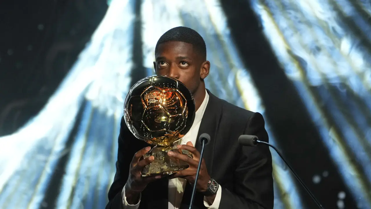 Foto: Bawa PSG Berjaya, Ousmane Dembele Dinobatkan Sebagai Peraih Ballon d’Or 2025