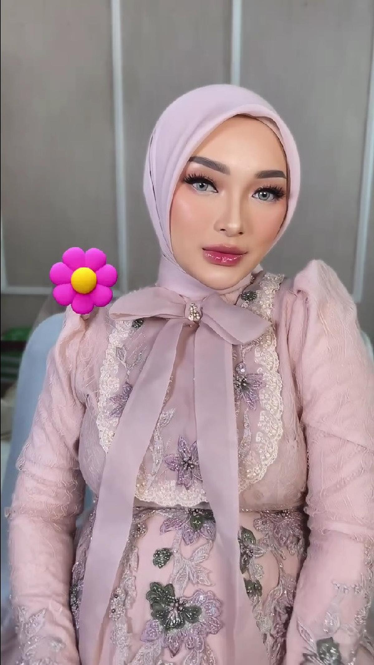 Potret Cantik Zaskia Gotik di Acara Tasyakuran 7 Bulanan Kehamilannya