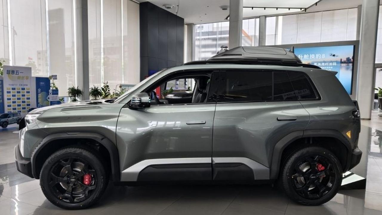 BYD Fang Cheng Bao Tai 3