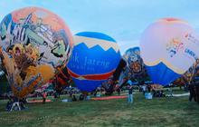 Antusiasme Warga Saksikan Perdana Festival Balon Udara Solo, Harap Jadi Destinasi Wisata Baru