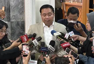 Ketua Komisi V DPR Lasarus usai rapat pembahasan revisi Undang-Undang (UU) Lalu Lintas dan Angkutan Jalan (LLAJ). (Liputan6.com/Ady Anugrahadi)
