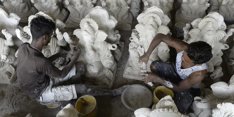 FOTO: Intip Pembuatan Patung Dewa Ganesha di India