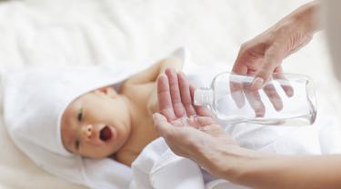Ilustrasi baby oil