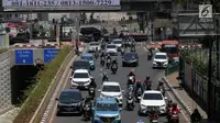 Salah satu kebijakan yang diterapkan adalah sistem ganjil genap Jakarta, yang kembali diberlakukan pada hari ini di awal pekan, Senin (9/12/2024). (Liputan6.com/Johan Tallo)