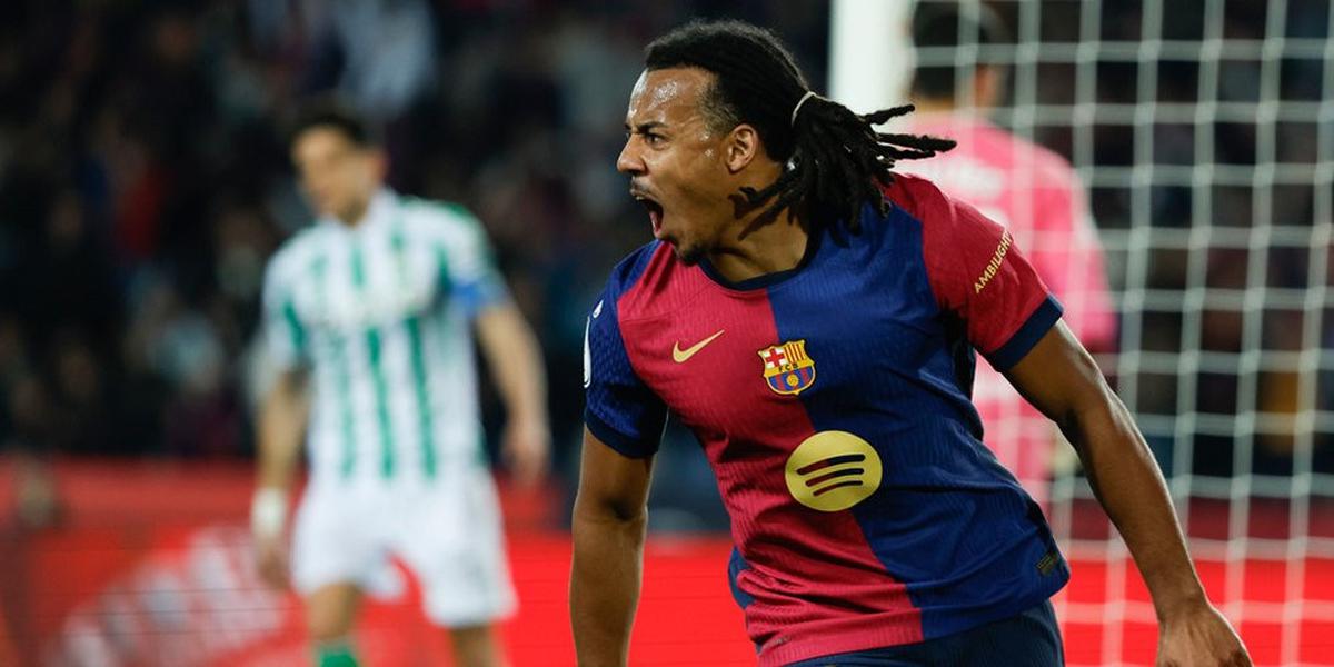 Arsenal Seriusi Transfer Bek Barcelona Ini