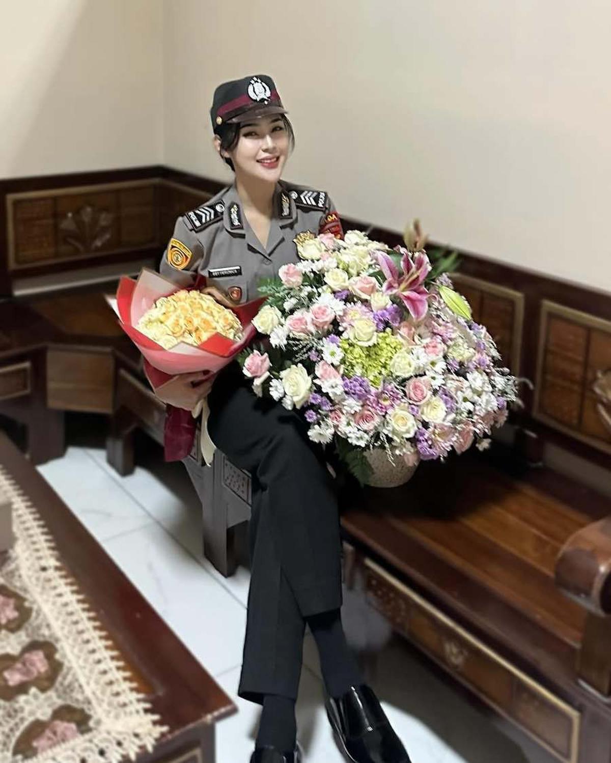 Potret Eby Veronica Polwan Viral yang Punya Paras Cantik Bak Artis Korea