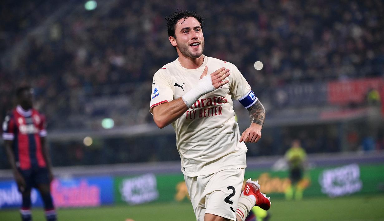 Milan menggandakan keunggulan 2-0 pada menit ke-35 setelah Bologna bermain dengan 10 pemain sejak menit ke-20. Davide Clabria mencatatkan namanya di papan skor usai memanfaatkan bola buangan Lukasz Skorupski yang tidak sempurna. (AFP/Marco Bertorello)