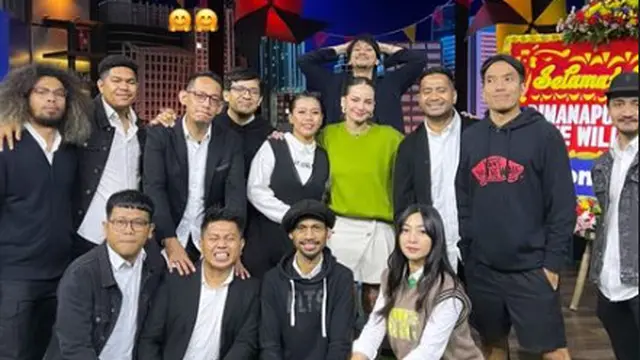 Enzy Storia Pilih Kenakan Outfit Berwarna Saat Pamitan dari Tonight Show