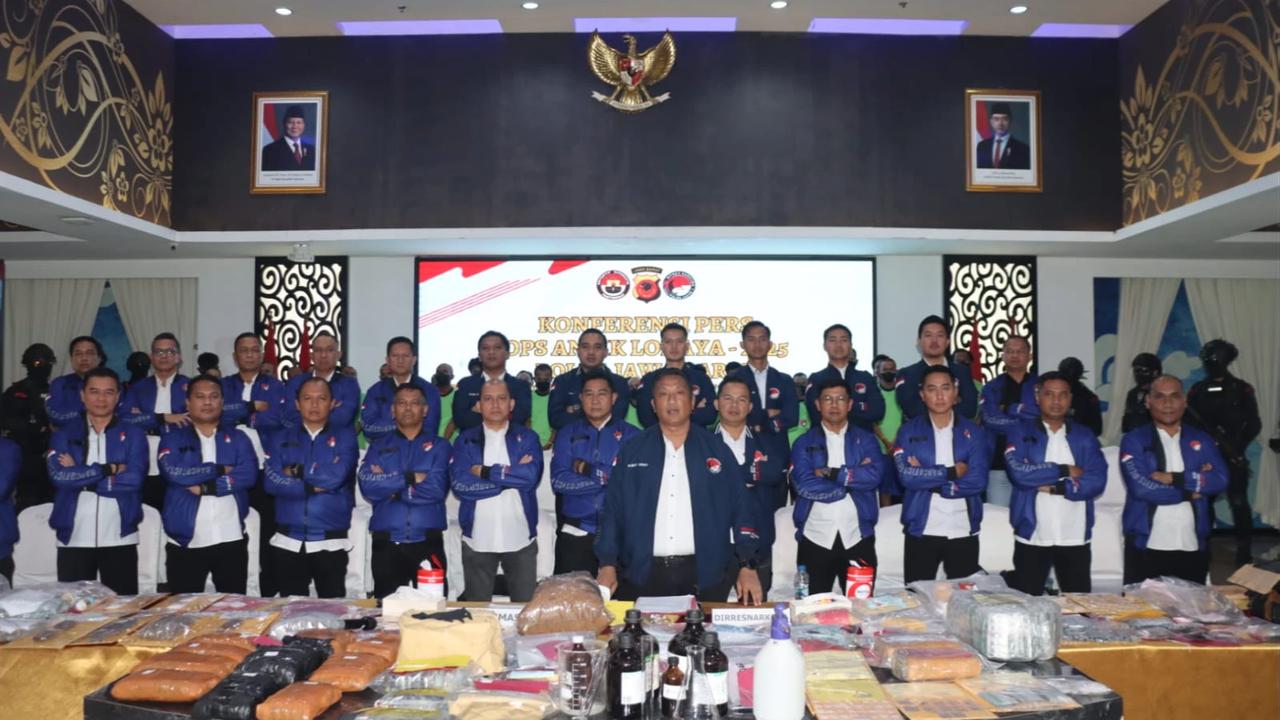 Tumpas Peredaran Narkoba di 2025, Polda Jabar Sita 100 Kg Sabu, 1,2 Ton Sinte, hingga 7 Juta Pil Terlarang