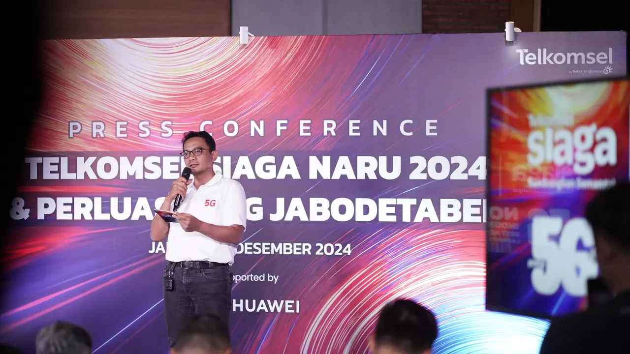 Direktur Network Telkomsel Indra Mardiatna
