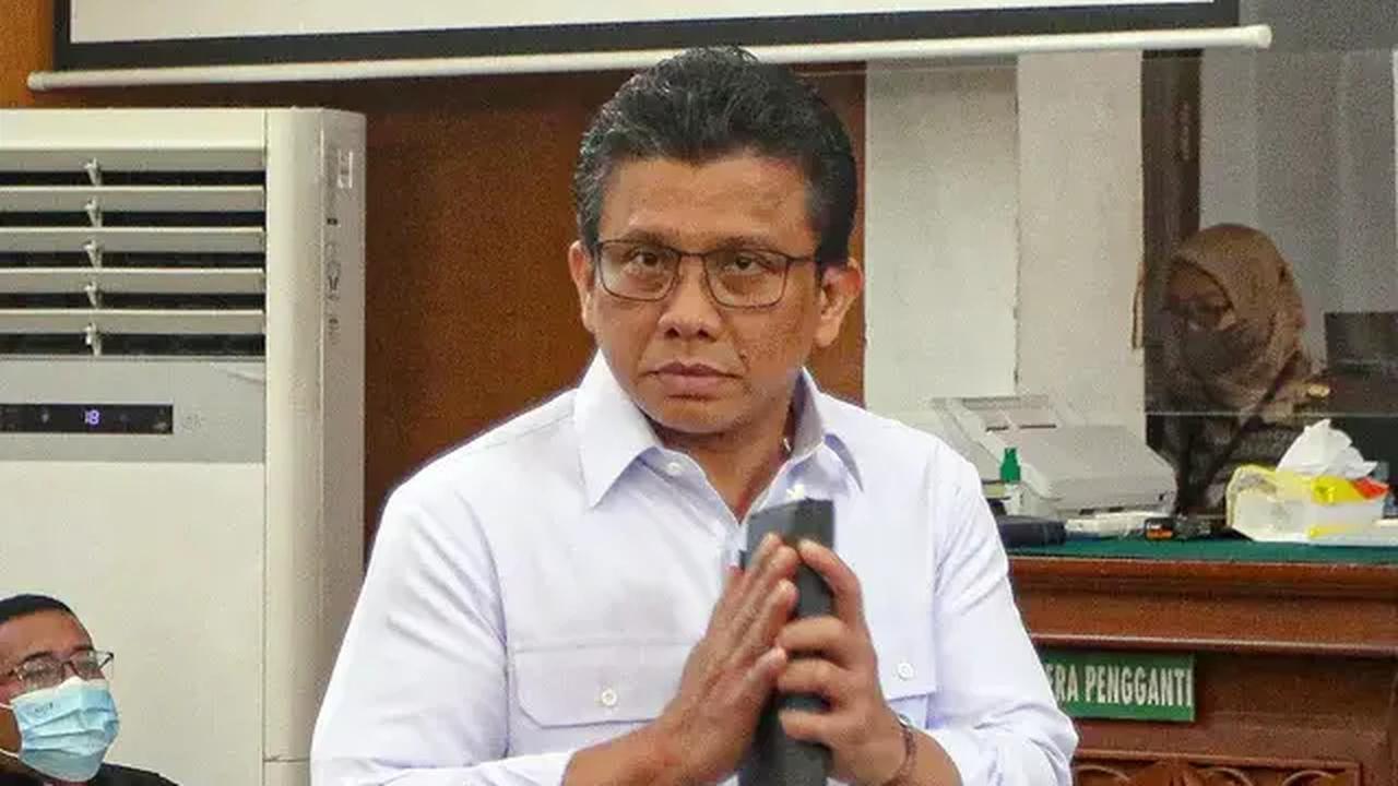 Mahkamah Agung (MA) mengabulkan kasasi atas vonis hukuman mati terhadap Mantan Kadiv Propam Polri Ferdy Sambo menjadi seumur hidup.&nbsp;