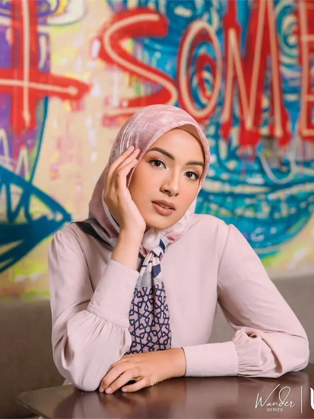 10 Rekomendasi Hijab Polycotton Terbaik Edisi Lebaran 2024, Bikin Tambah Cantik