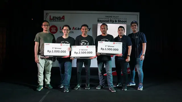 Para peserta yang mengikuti Lensa Academy