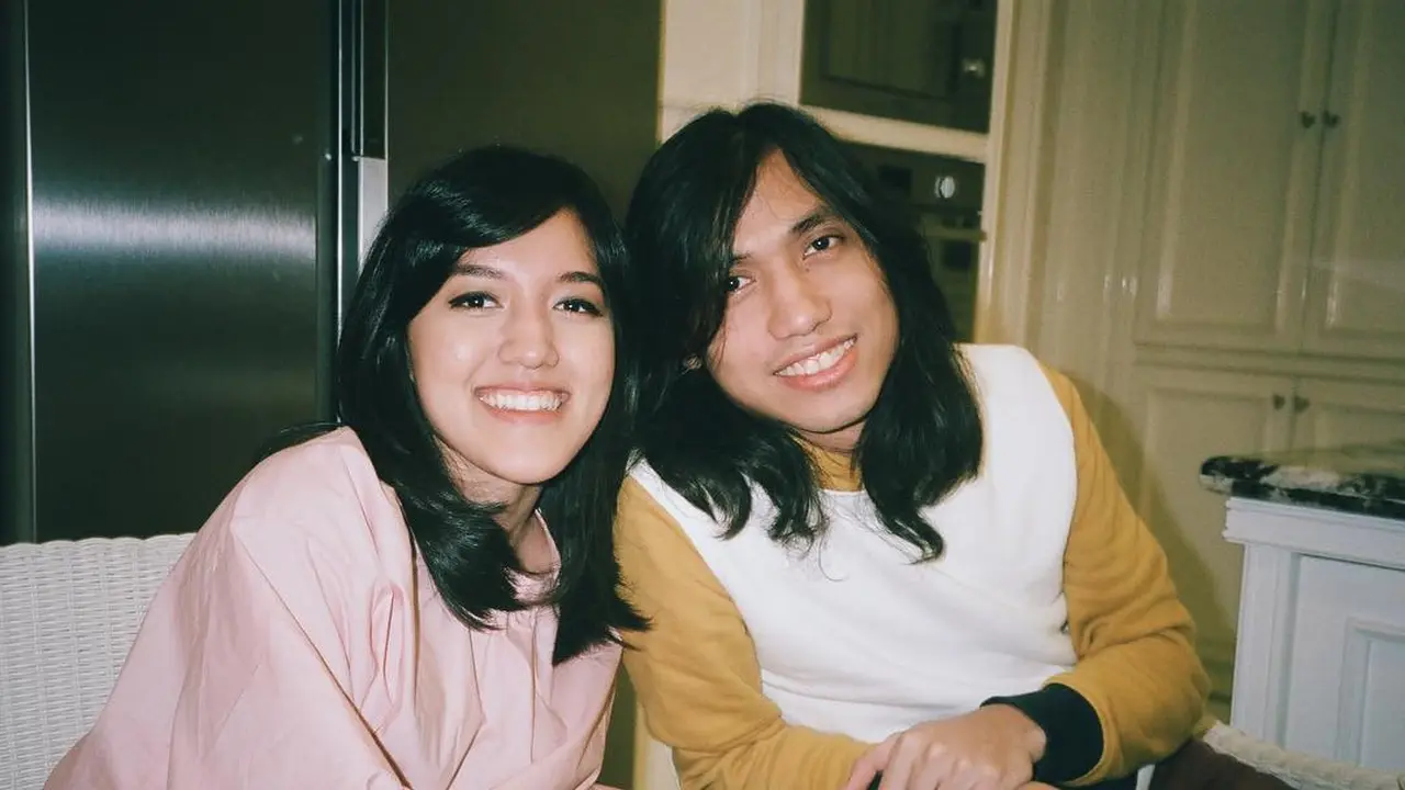 Jarang Terekspos, Ini 7 Potret Ify Alyssa dan Kekasih