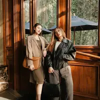 Sister but different style, intip di sini beda gaya Aaliyah Massaid dan Zahwa Massaid, [@aaliyah.massaid].