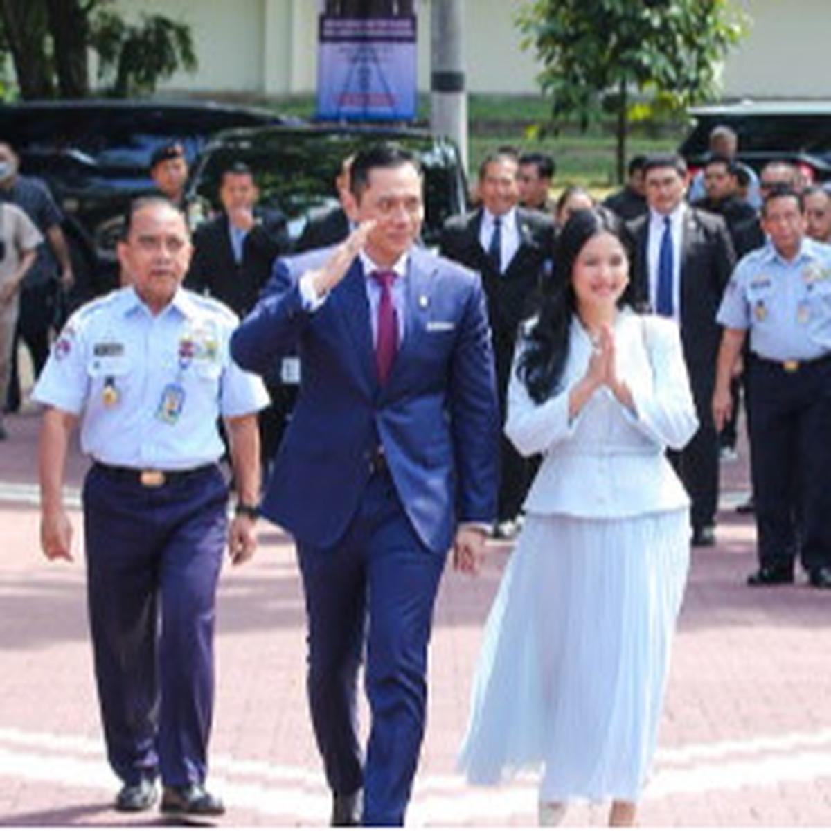 AHY dan Annisa Pohan di SMA Taruna Nusantara