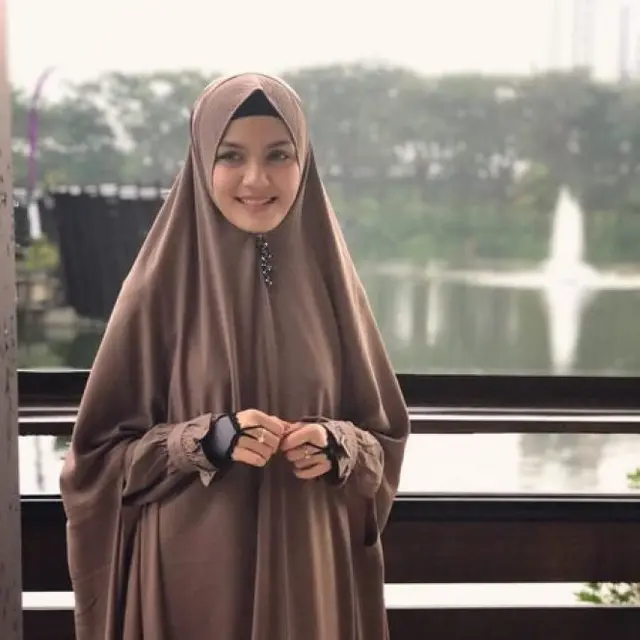 Lama Tak Muncul, Ini 6 Potret Terbaru Nadya Almira Artis FTV yang Putuskan Hijrah