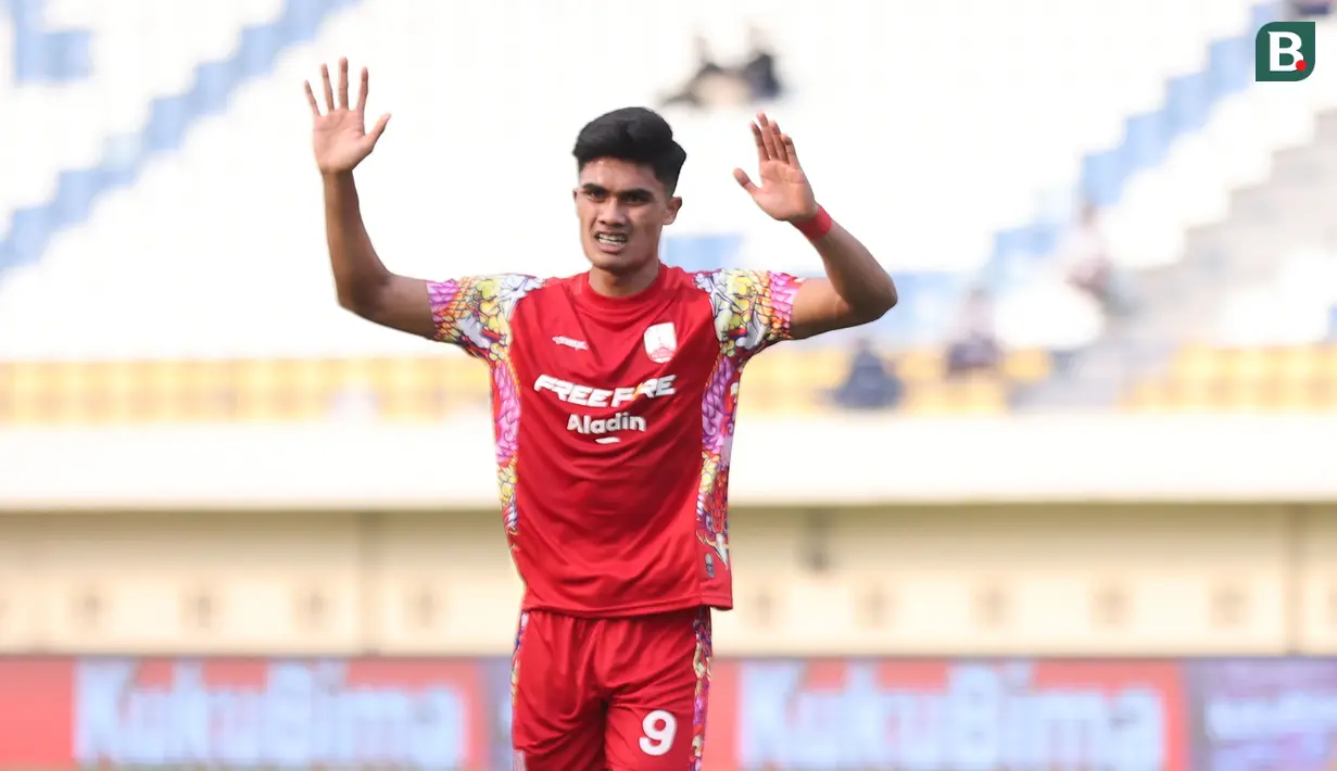 <p>Selebrasi pemain Persis Solo, Ramadhan Sananta setelah mencetak gol kedua timnya ke gawang PSM Makassar pada laga matchday kedua Grup A Piala Presiden 2024 di Stadion Si Jalak Harupat, Soreang, Kabupaten Bandung, Senin (22/7/2024). (Bola.com/Abdul Aziz)</p>