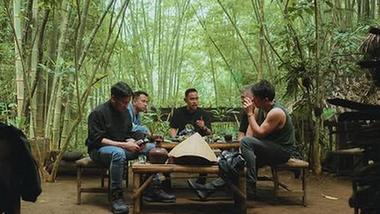 Potret Raffi Ahmad Kunjungi Tomboan Ngawonggo, Nikmati Suasana Unik Khas Pedesaan Bersama The Dudas Minus One