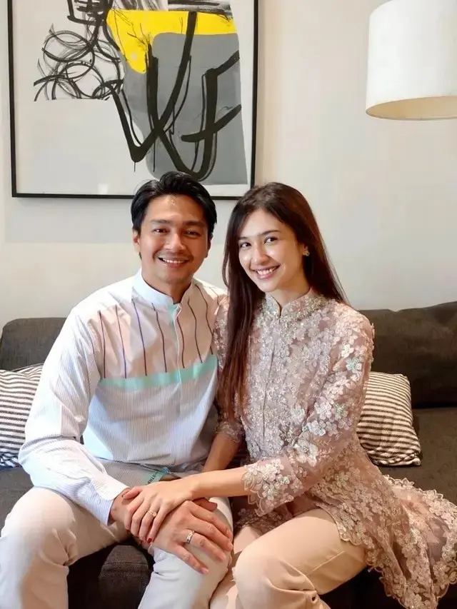 Inspirasi baju lebaran 2025 (credit: instagram/lacebyartkea)