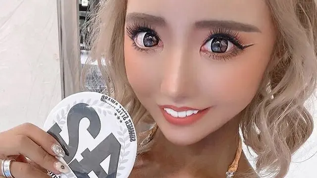 8 Potret Instagram Ini Diedit Berlebihan, Aslinya Bikin Ngakak