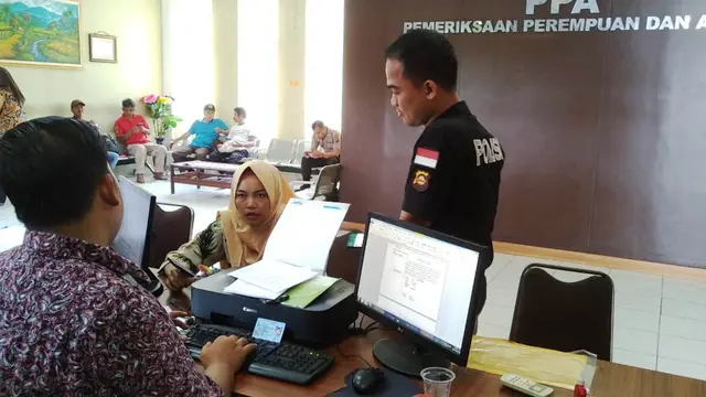 Rekaman CCTV Ungkap Aksi Sindikat Pembobol Belasan Minimarket di Palembang