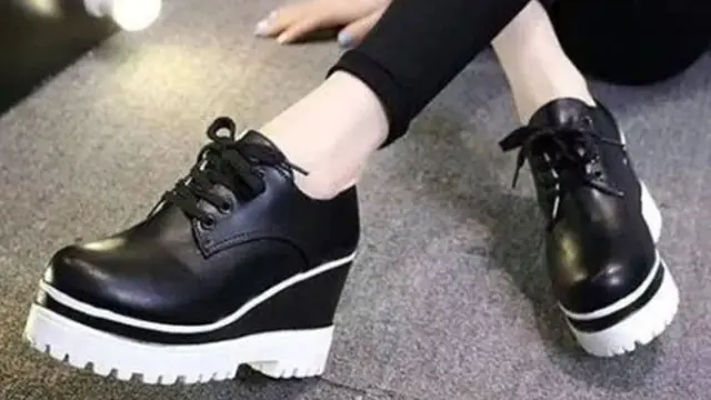 Sepatu Bot