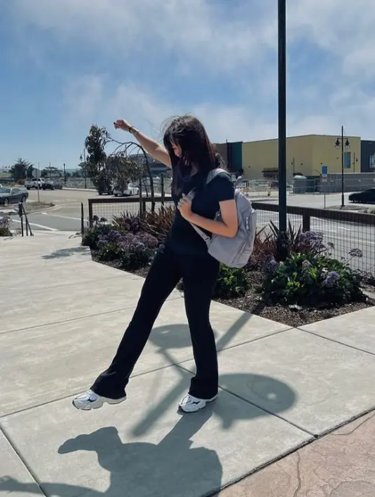 Mawar De Jongh tampil menarik [Instagram/mawar_eva]