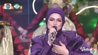 Dato Siti Nurhaliza Mewarnai Panggung Konser Kemenangan D'Academy 5 (Dangdut Academy 5). (Indosiar)