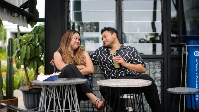 couple november diam naksir